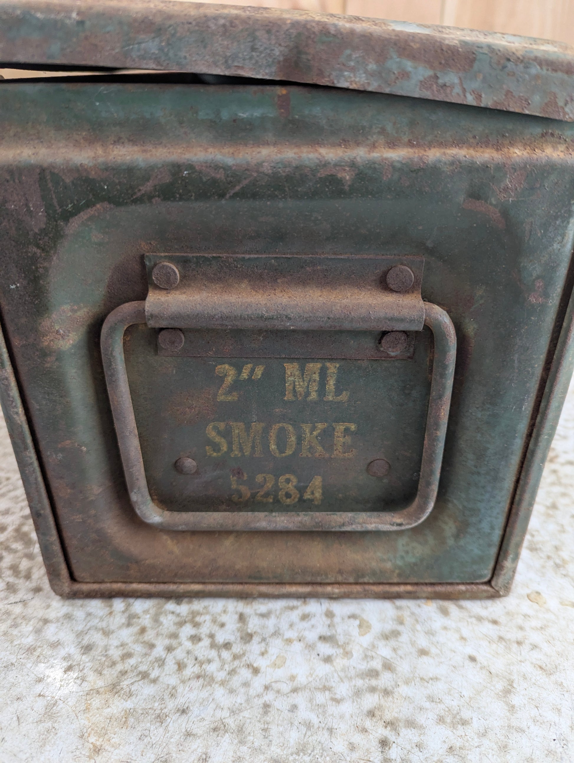 WW2 1944 2" Smoke Mortar Shell Military Ammunition Crate Box - view 4