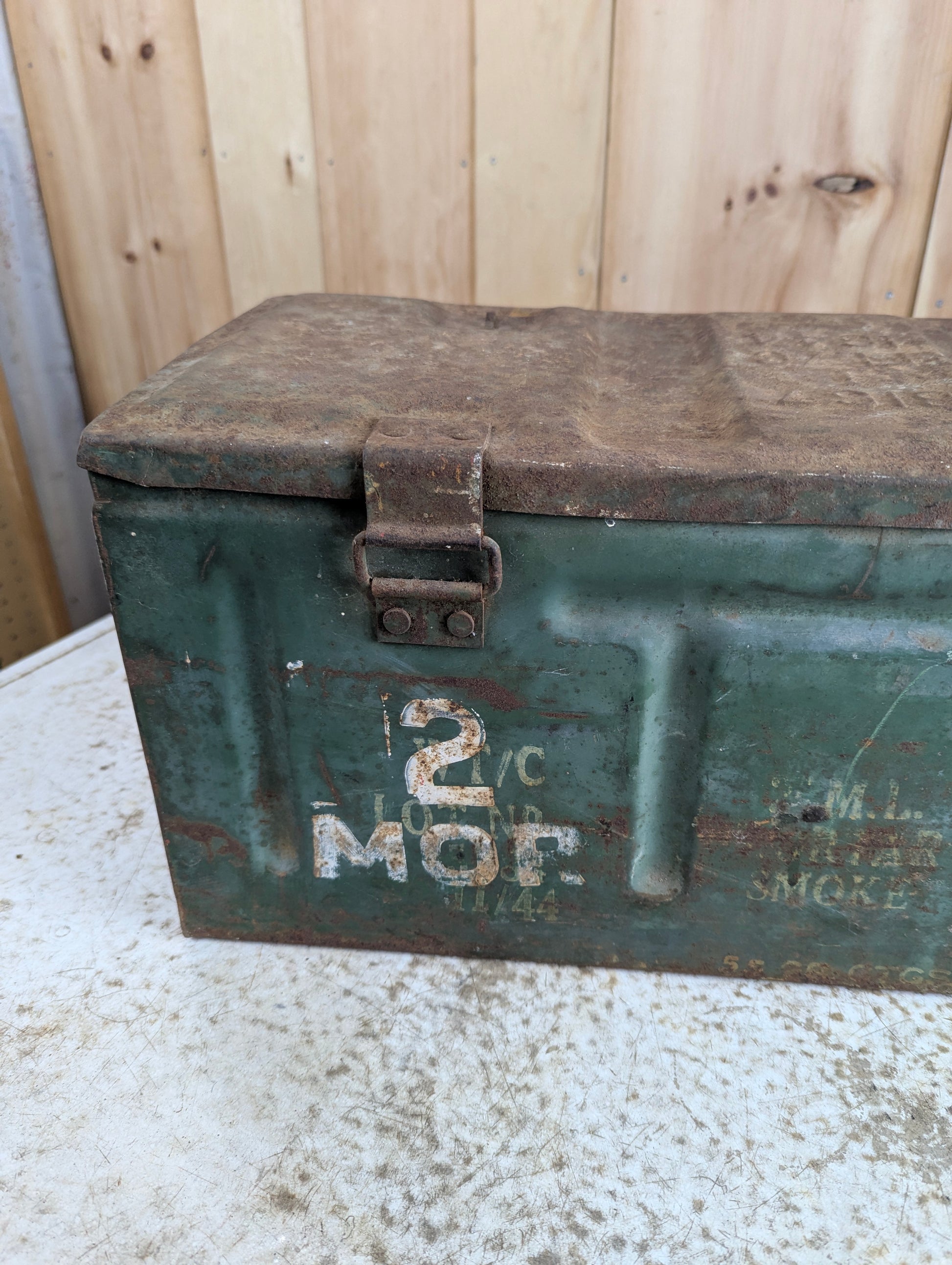 WW2 1944 2" Smoke Mortar Shell Military Ammunition Crate Box - view 5