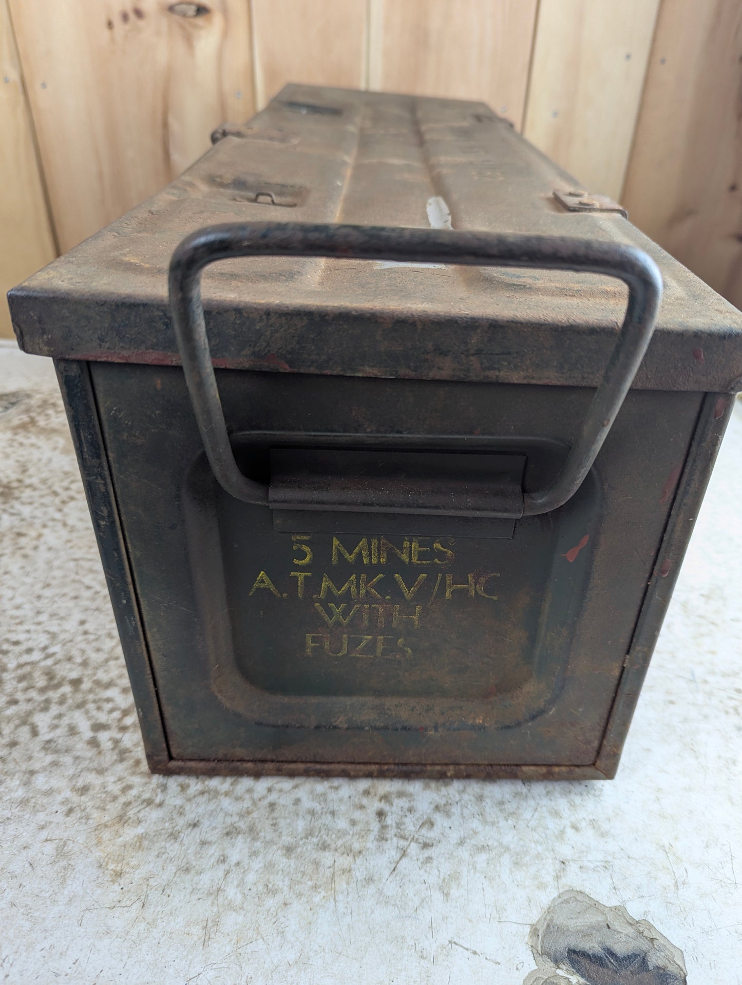 WW2 1944 Anti-Tank Mine Military Ammunition Crate Box with Padlock Latch - view 5