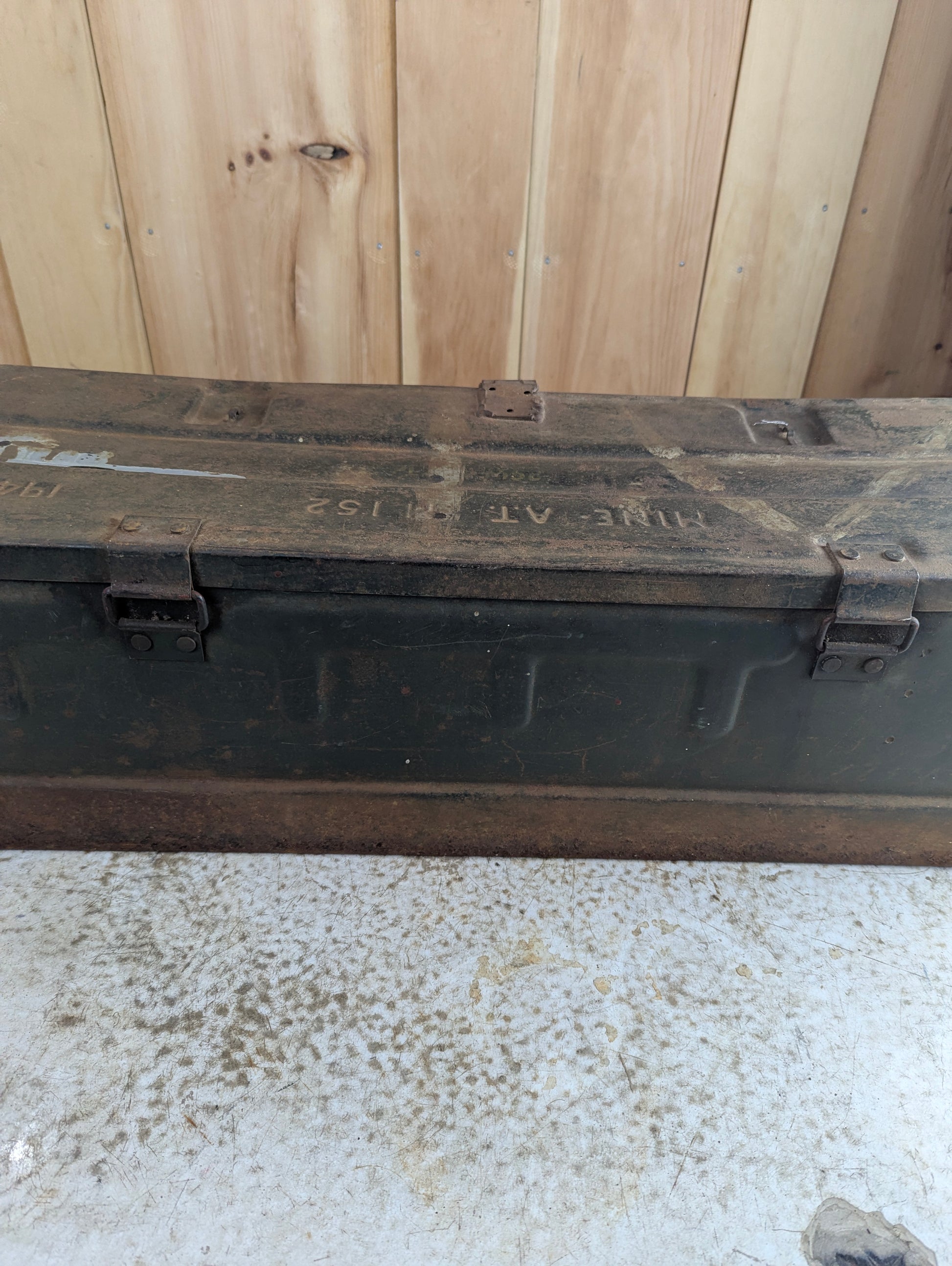 WW2 1944 Anti-Tank Mine Military Ammunition Crate Box with Padlock Latch - view 6