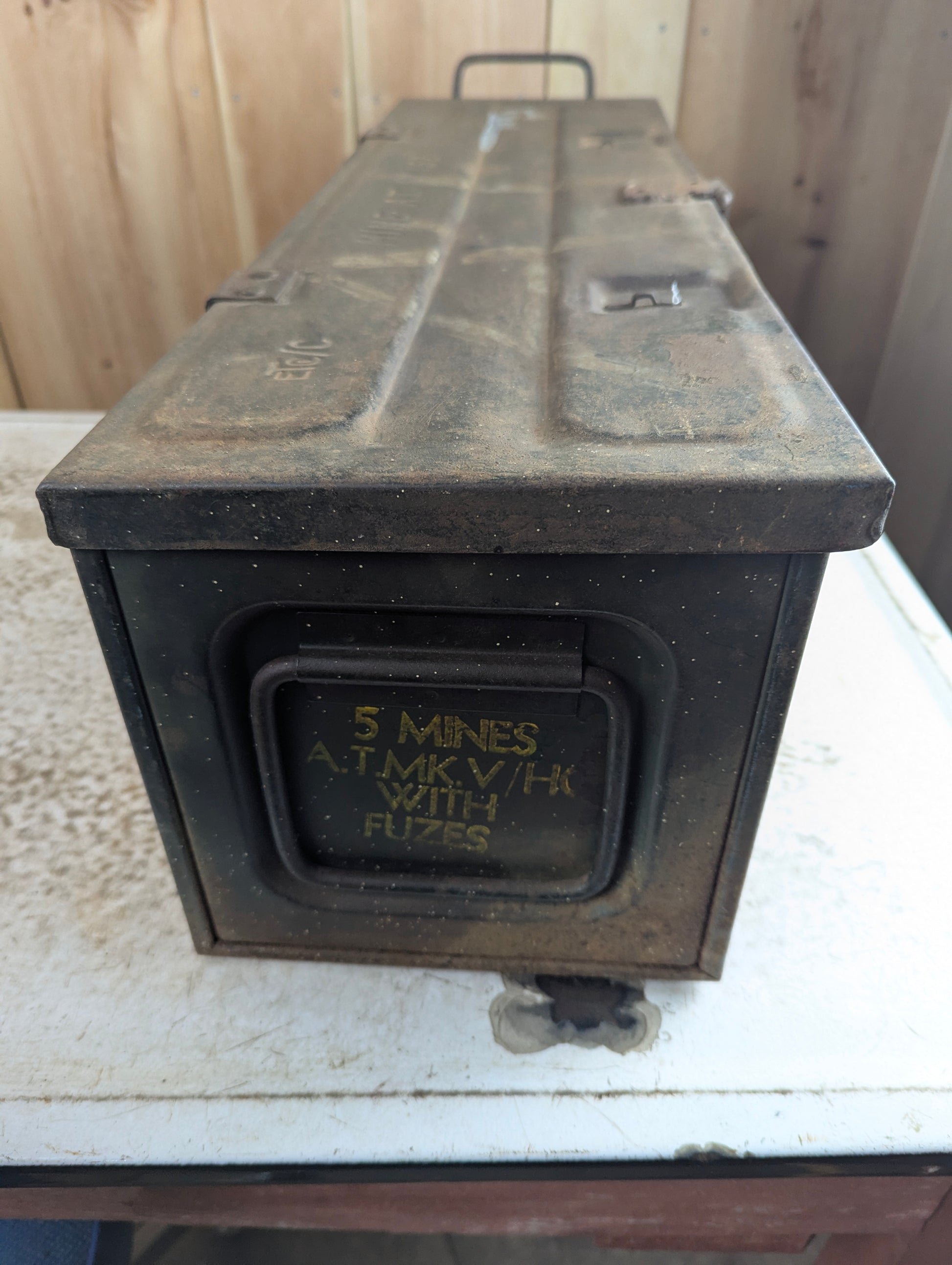 WW2 1944 Anti-Tank Mine Military Ammunition Crate Box with Padlock Latch - view 7